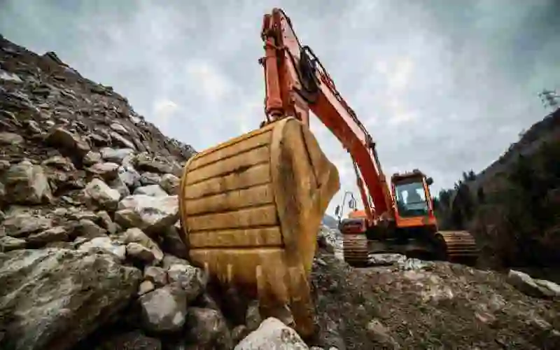 Excavadora de cadena para trabajo en terreno difícil